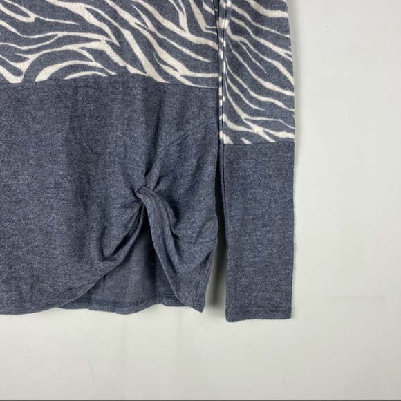 Chance Or Fate: Long Sleeve Color Block Zebra Print Knot Shirt Top Size XS (NWT) - Picture 2 of 8